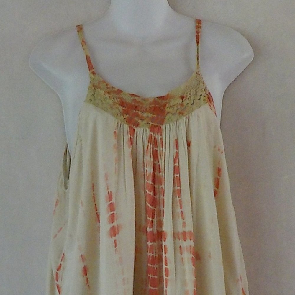 En Creme tank top sz M 7 9 orange print